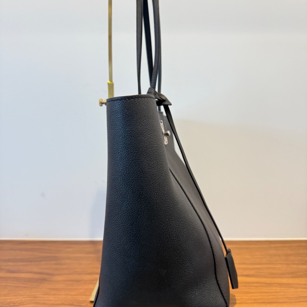 SOLD ❌Louis Vuitton Calfskin Cabas Lockme tote in Black - Picture 13 of 13